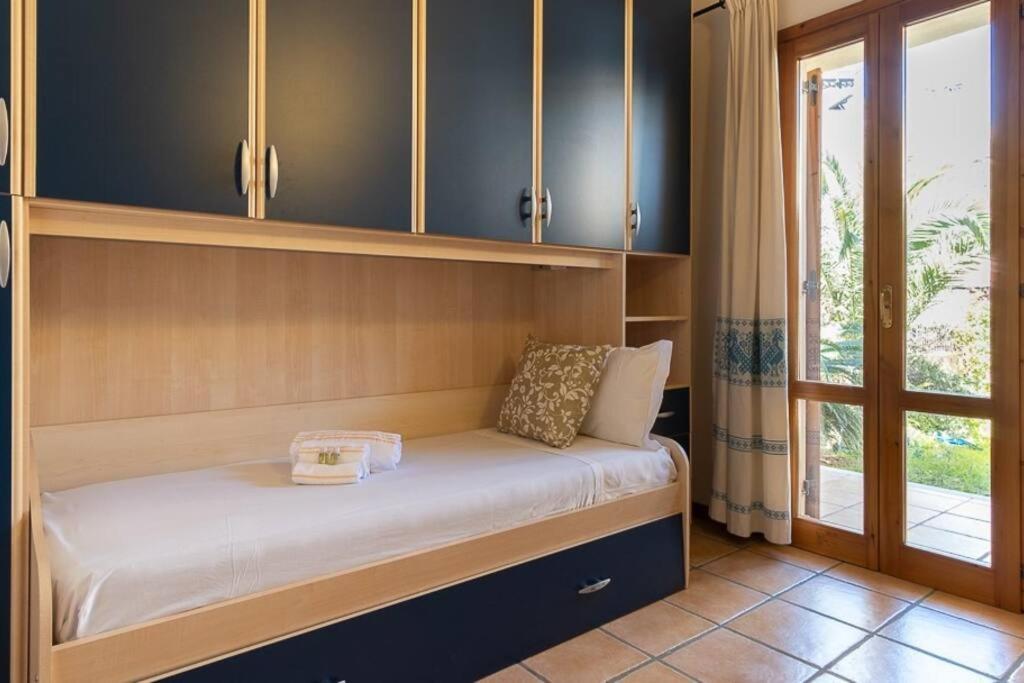 Luisa Sunny House Lägenhet Santa Maria Navarrese Exteriör bild