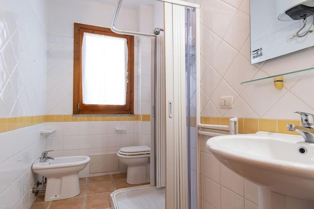 Luisa Sunny House Lägenhet Santa Maria Navarrese Exteriör bild