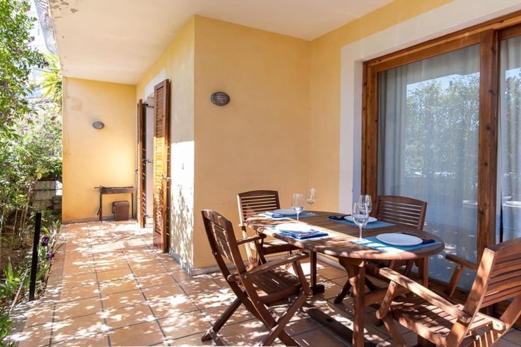 Luisa Sunny House Lägenhet Santa Maria Navarrese Exteriör bild