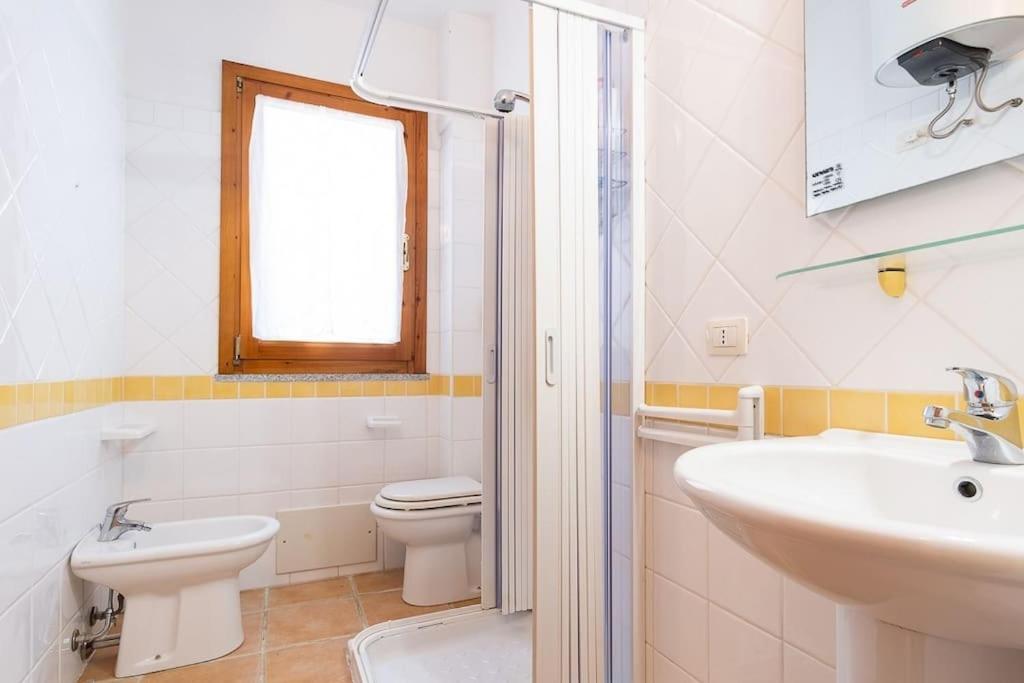 Luisa Sunny House Lägenhet Santa Maria Navarrese Exteriör bild